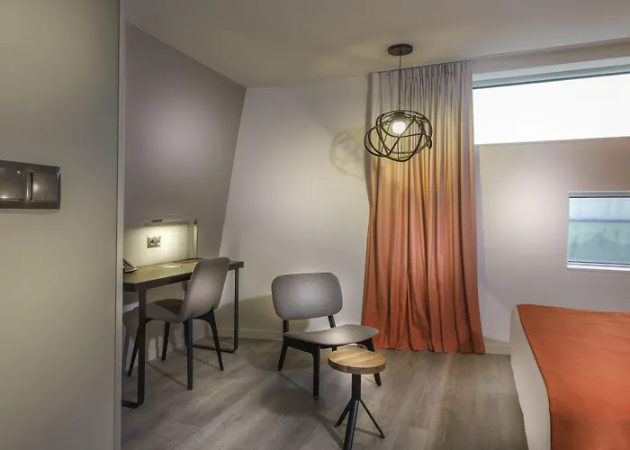 Adagio 19ème Cité De La Musique 4*