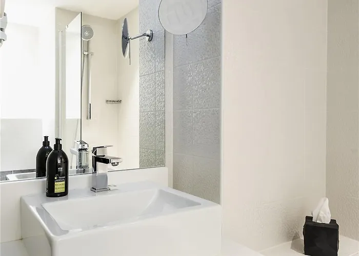 Adagio 19ème Cité De La Musique 4* Paris